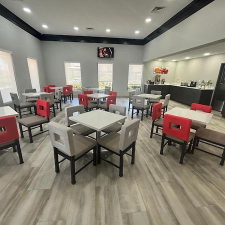 Quality Inn & Suites At Airport Blvd I-65 Mobile Buitenkant foto