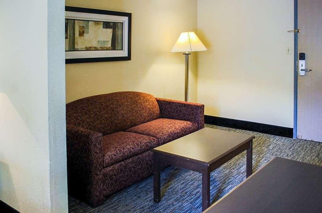 Quality Inn & Suites At Airport Blvd I-65 Mobile Kamer foto