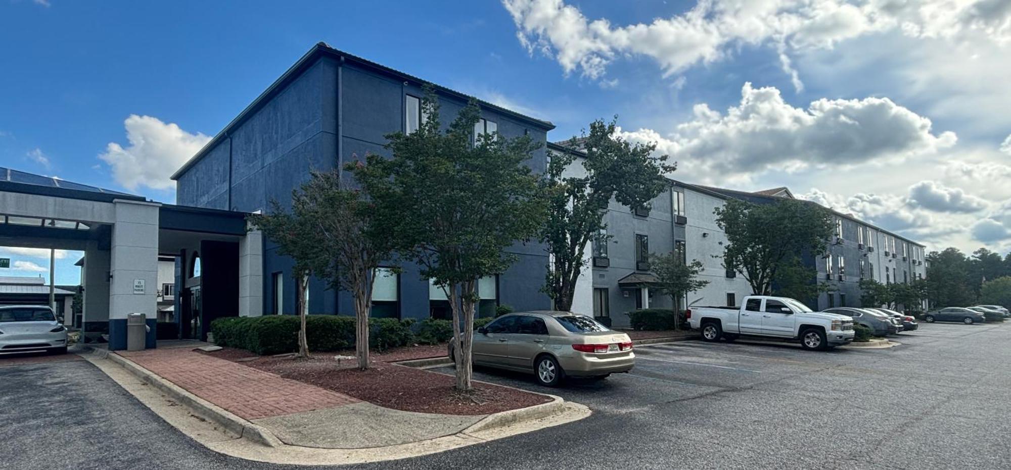 Quality Inn & Suites At Airport Blvd I-65 Mobile Buitenkant foto