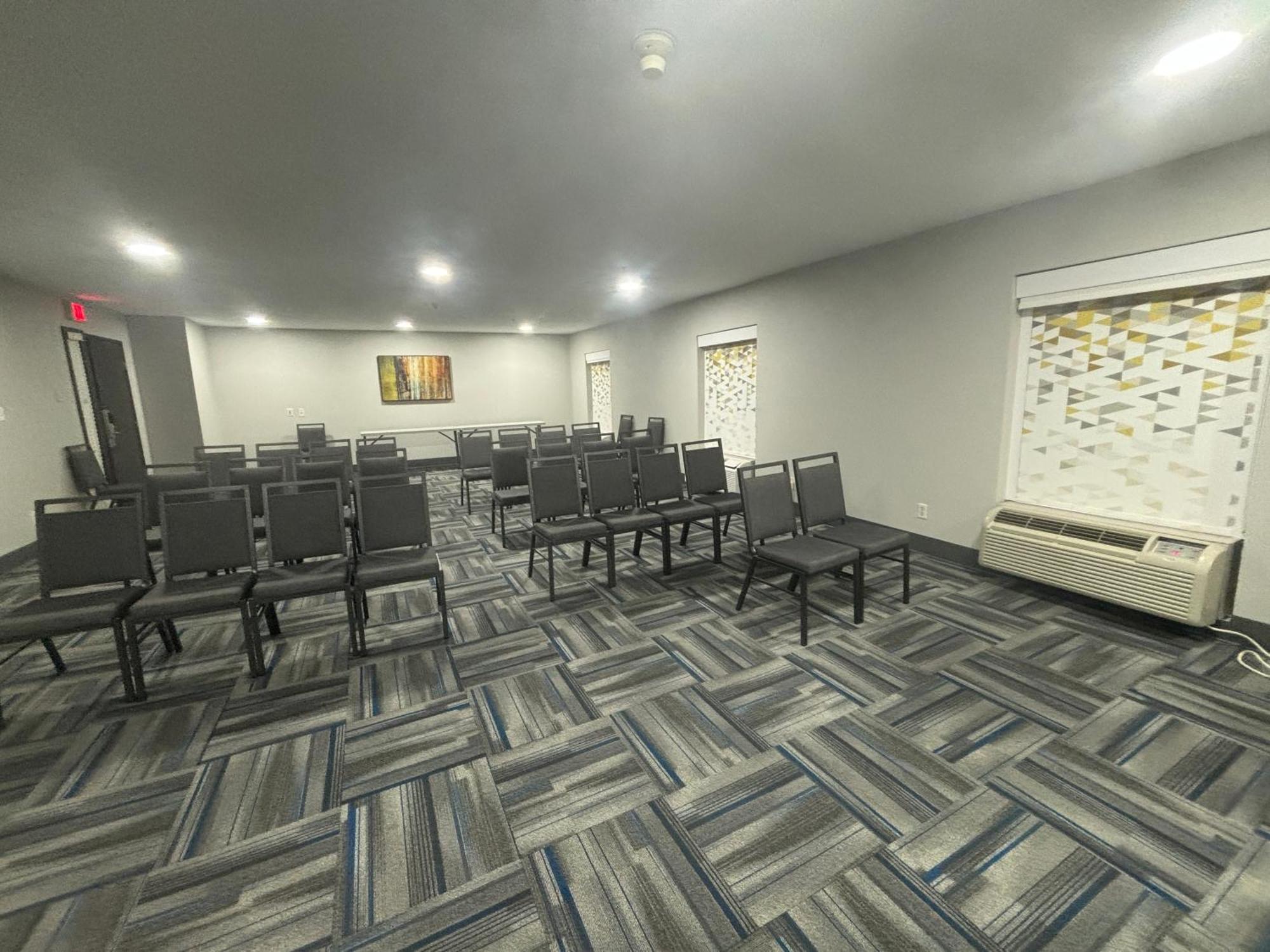 Quality Inn & Suites At Airport Blvd I-65 Mobile Buitenkant foto