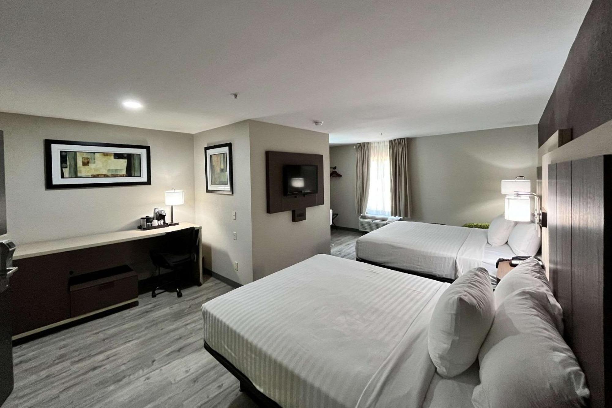 Quality Inn & Suites At Airport Blvd I-65 Mobile Buitenkant foto