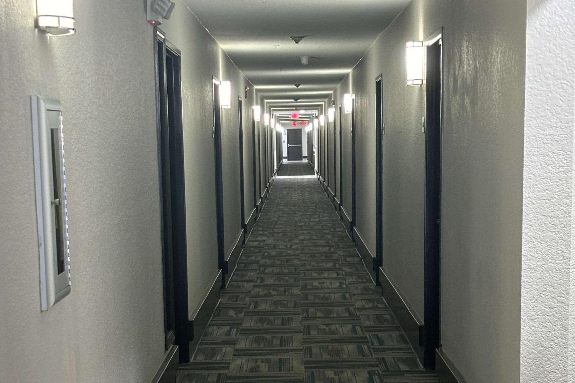 Quality Inn & Suites At Airport Blvd I-65 Mobile Buitenkant foto